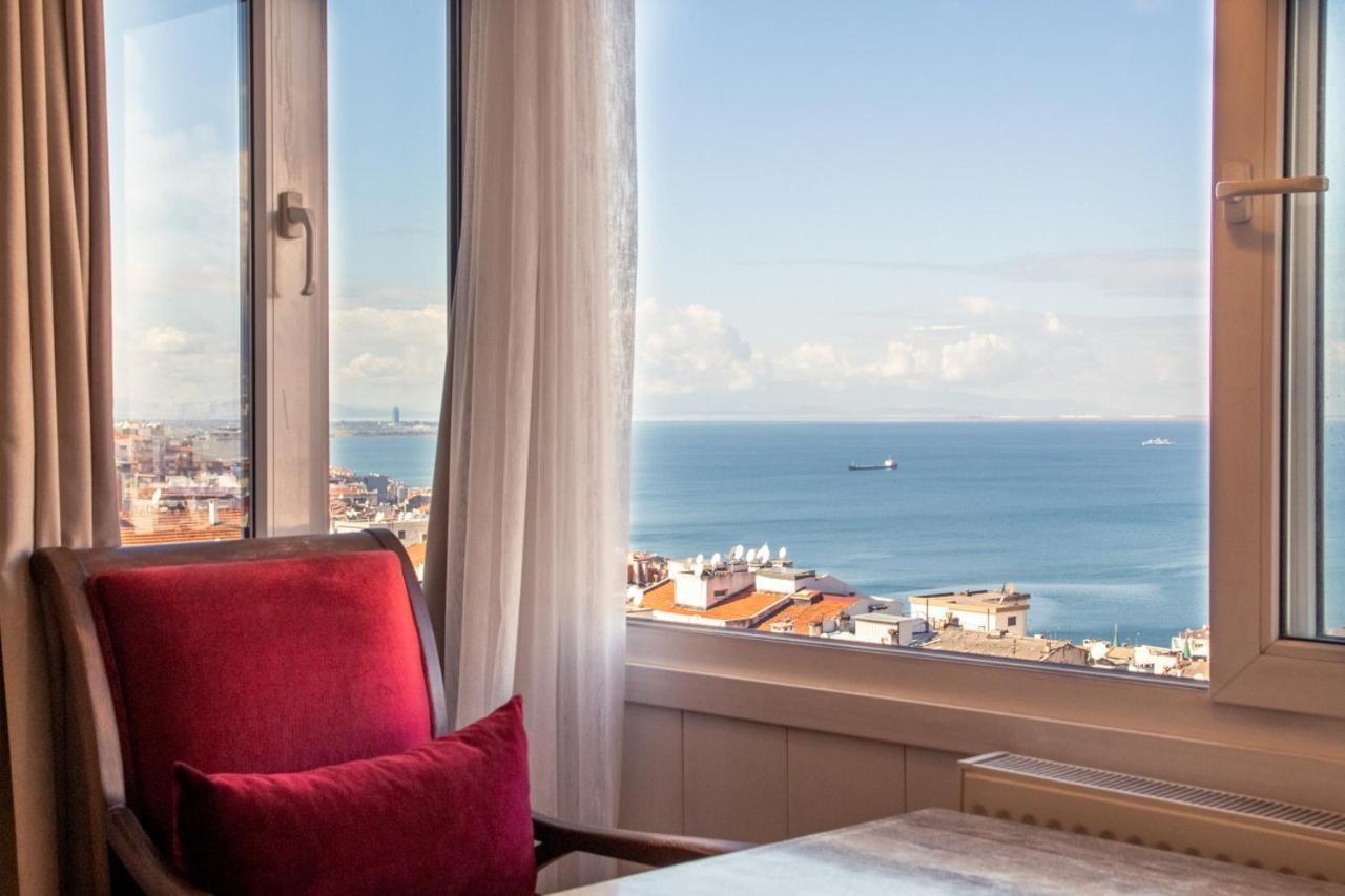 Flat With Mesmerizing Sea View In Konak İzmir